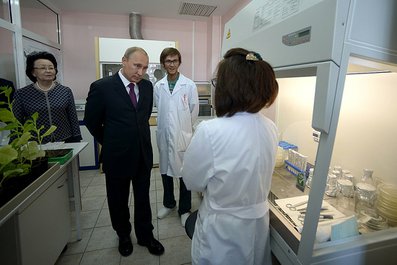Владимир Путин посетил федеральный университет в Якутске